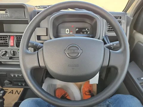 Nissan Clipper Truck