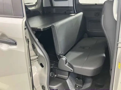Suzuki Spacia Base