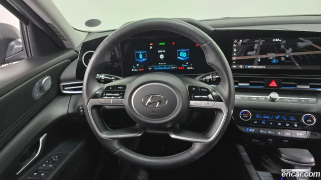 Hyundai Elantra (Avante)