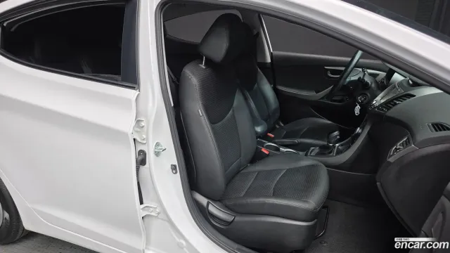 Hyundai Elantra (Avante)