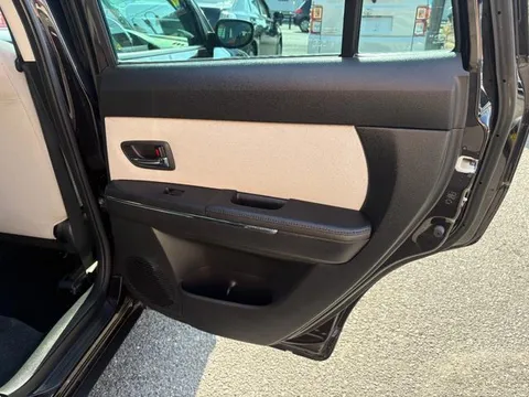 Mazda Verisa