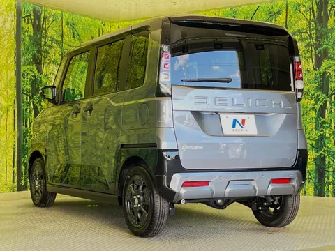Mitsubishi Delica Mini