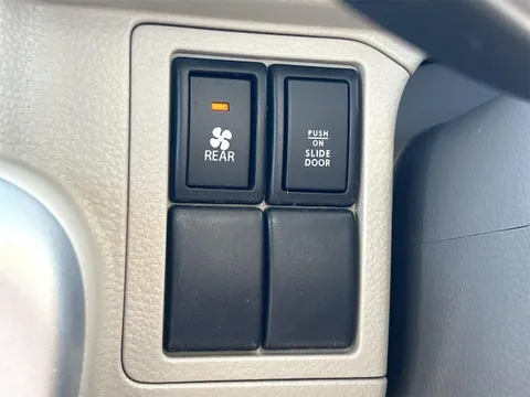 Nissan Clipper Rio