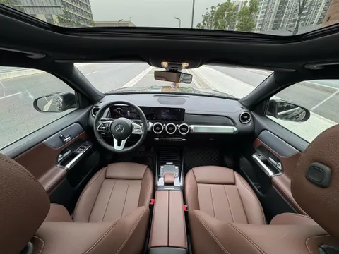 Mercedes-Benz Mercedes-Benz GLB