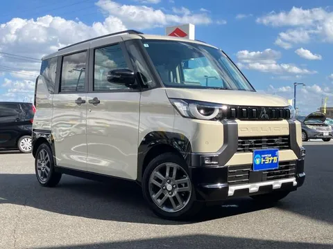 Mitsubishi Delica Mini
