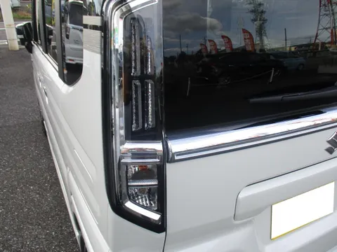 Suzuki Spacia Custom