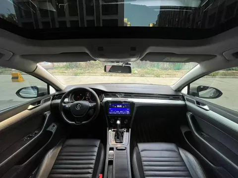 Volkswagen Magotan