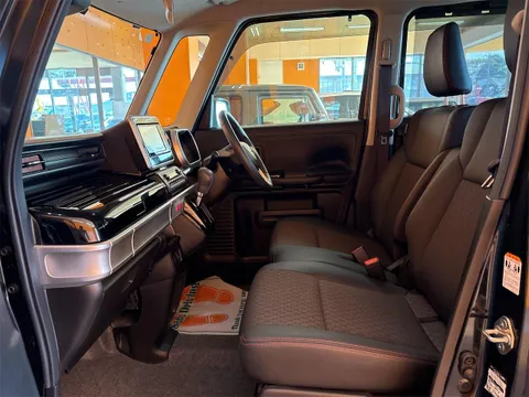 Suzuki Spacia Custom