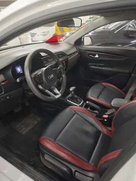 Kia KX