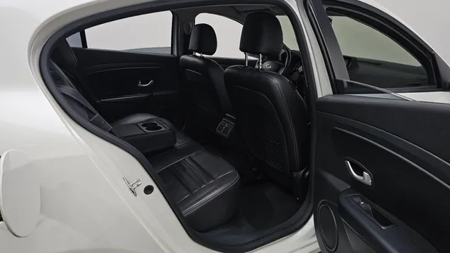 Renault SM3