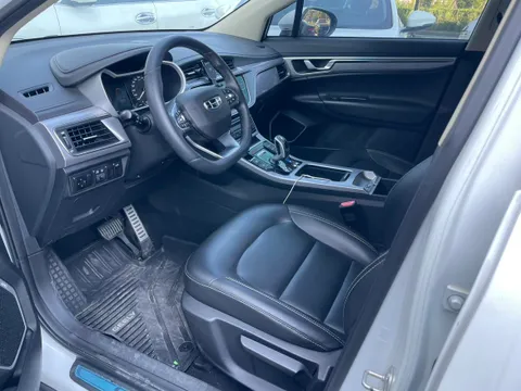 Geely Emgrand GS