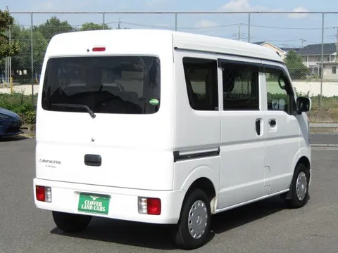 Mitsubishi Minicab Van