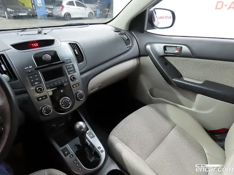 Kia Cerato (Forte)
