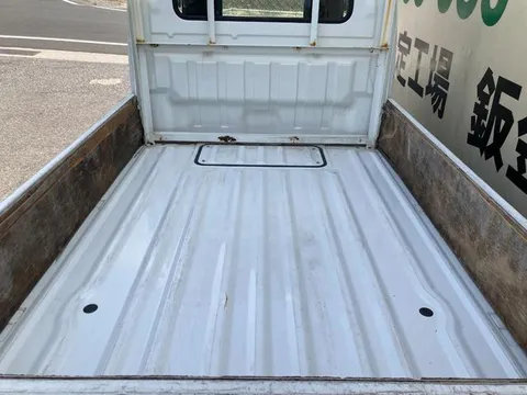 Mazda Scrum Truck