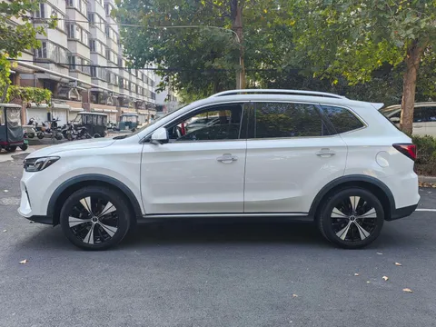 Roewe RX5