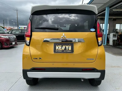 Mitsubishi eK X