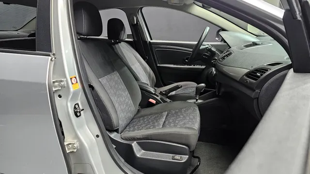 Renault SM3