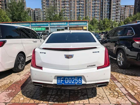 Cadillac XTS