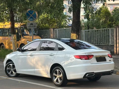 Geely Emgrand GL