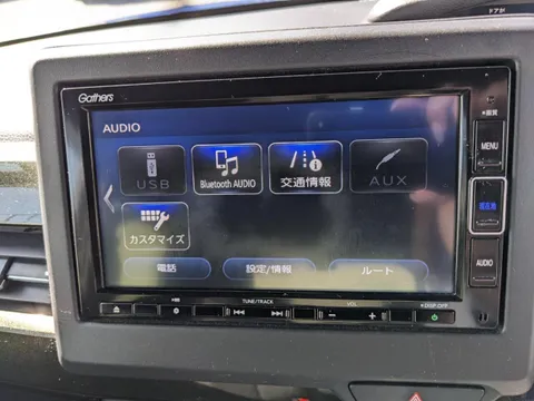 Honda N-BOX Custom