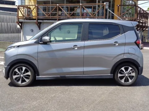 Mitsubishi eK X