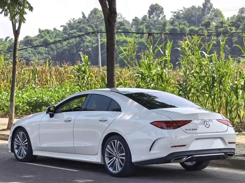 Mercedes-Benz Mercedes-Benz CLS