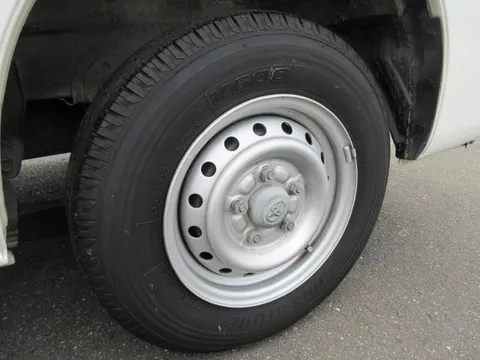 Toyota TownAce Van