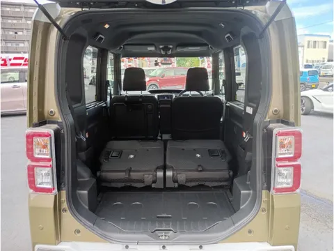 Toyota Pixis Mega