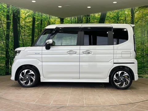 Suzuki Spacia Custom