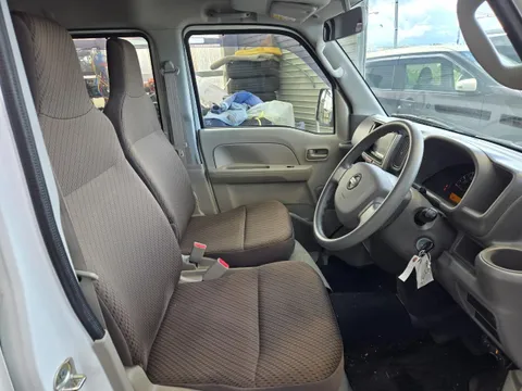 Nissan Clipper