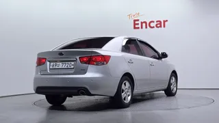 Kia Cerato (Forte)
