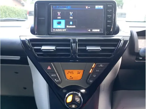 Toyota iQ