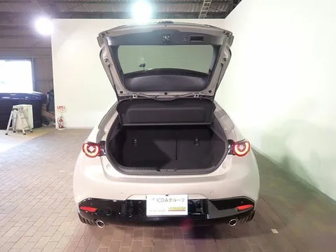 Mazda MAZDA3 Fastback