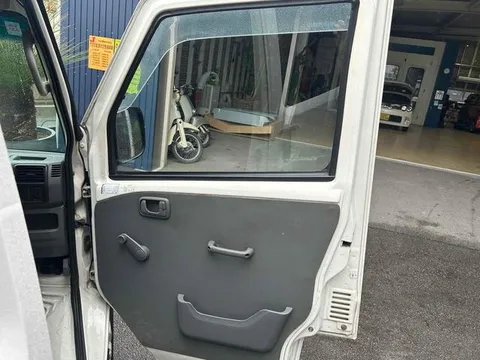 Mitsubishi Minicab Van