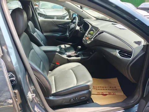 Chevrolet Malibu XL