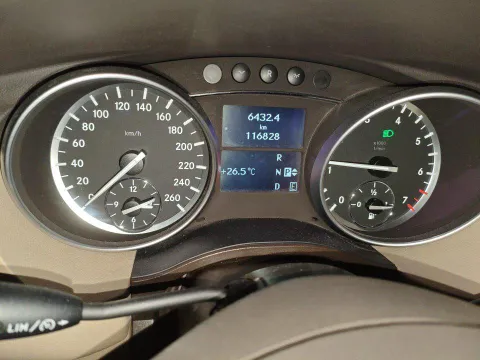 Mercedes-Benz R-Class