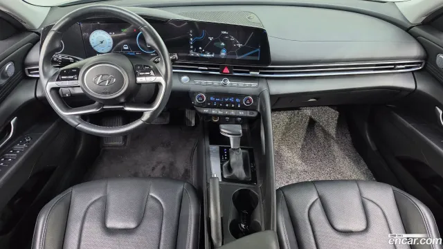 Hyundai Elantra (Avante)
