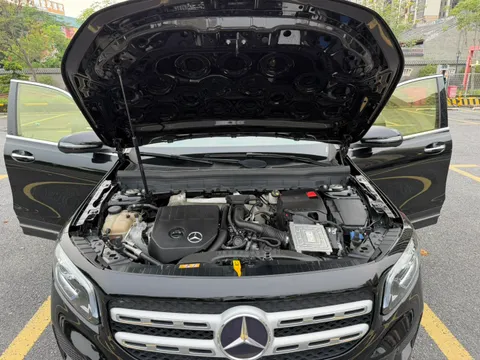 Mercedes-Benz Mercedes-Benz GLB