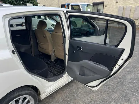 Daihatsu Mira Custom