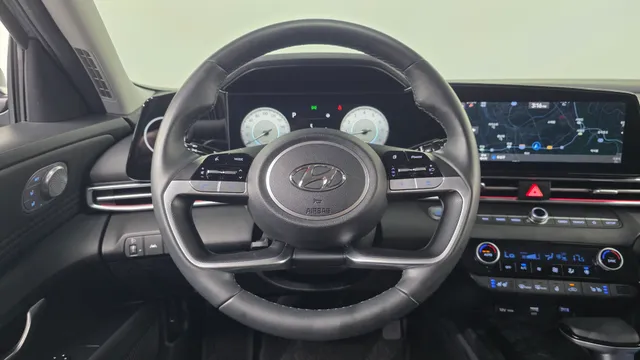 Hyundai Elantra (Avante)