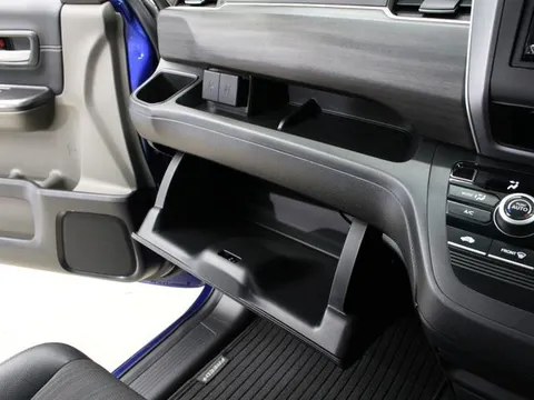 Honda Freed Plus