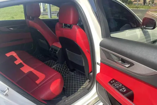 Jaguar XEL