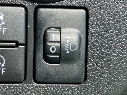 Daihatsu Mira Tocot