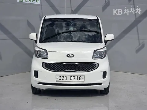 Kia Deluxe