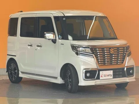 Suzuki Spacia Custom
