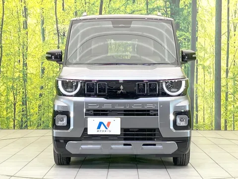 Mitsubishi Delica Mini
