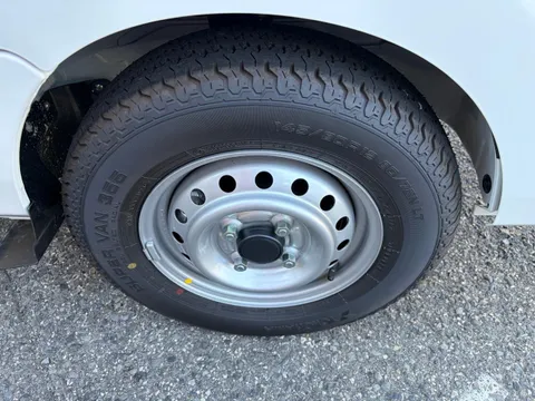 Nissan Clipper Truck