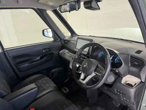Mitsubishi Delica Mini