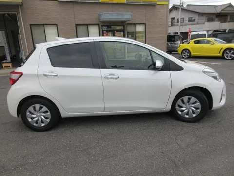 Toyota Yaris (Vitz)
