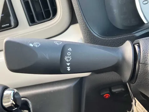 Daihatsu Mira Tocot